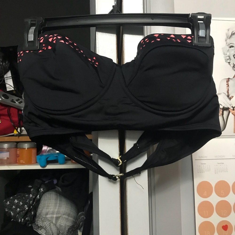 Bikini top